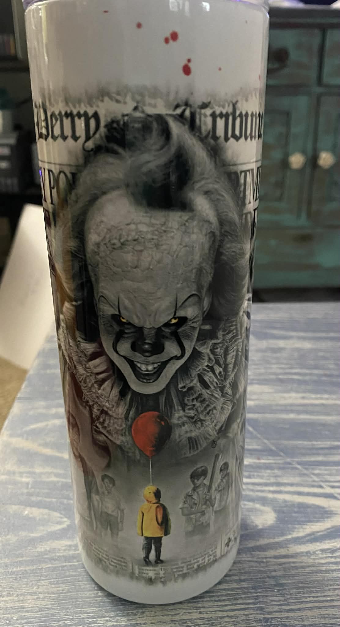 Pennywise with blood splatter 20 OZ Tumber